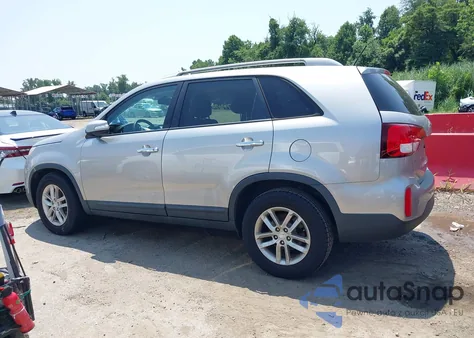 2015 Kia Sorento Lx V6 z USA, uszkodzony, nr VIN 5XYKT4A77FG640986